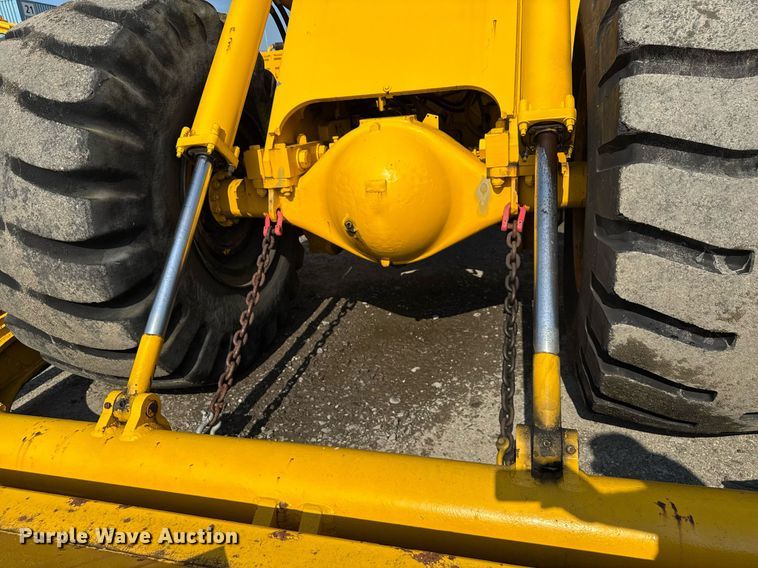 image for item MZ9399 Michigan 280 wheel loader