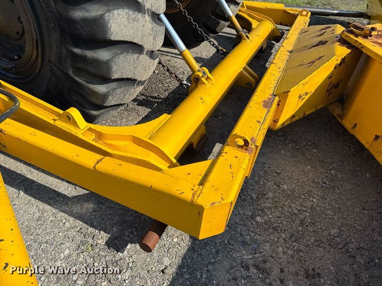 image for item MZ9399 Michigan 280 wheel loader