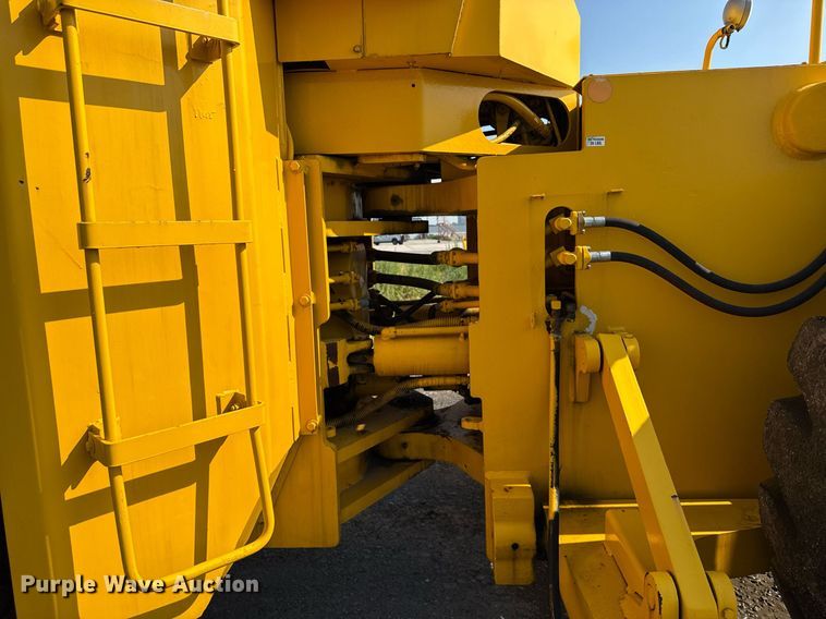 image for item MZ9399 Michigan 280 wheel loader