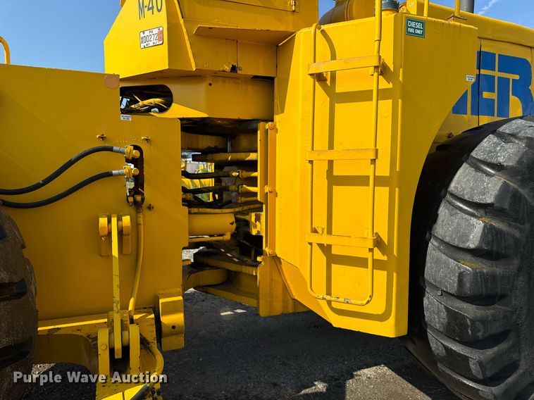 image for item MZ9399 Michigan 280 wheel loader