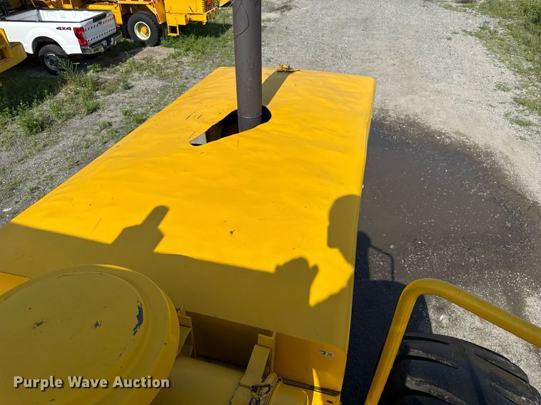 image for item MZ9399 Michigan 280 wheel loader