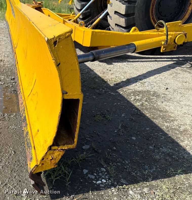 image for item MZ9399 Michigan 280 wheel loader