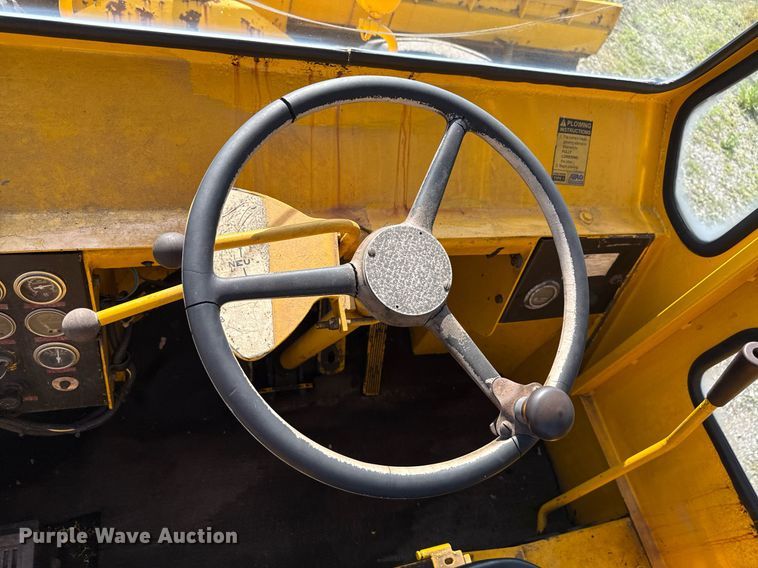 image for item MZ9399 Michigan 280 wheel loader