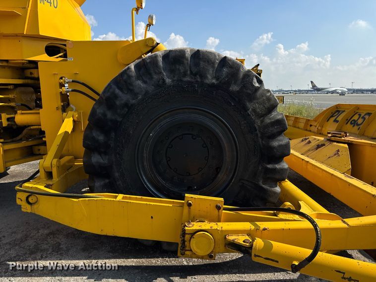 image for item MZ9399 Michigan 280 wheel loader