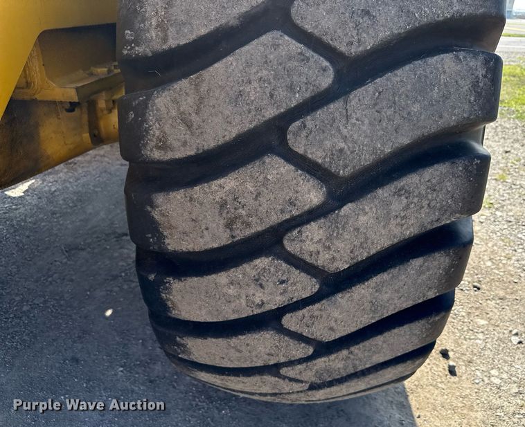 image for item MZ9399 Michigan 280 wheel loader