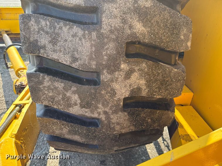 image for item MZ9399 Michigan 280 wheel loader