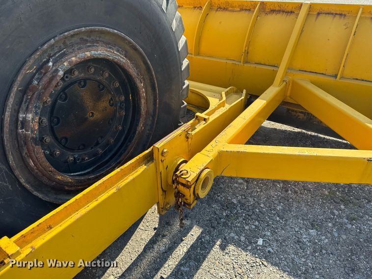 image for item MZ9400 1976 Michigan 280C wheeled dozer