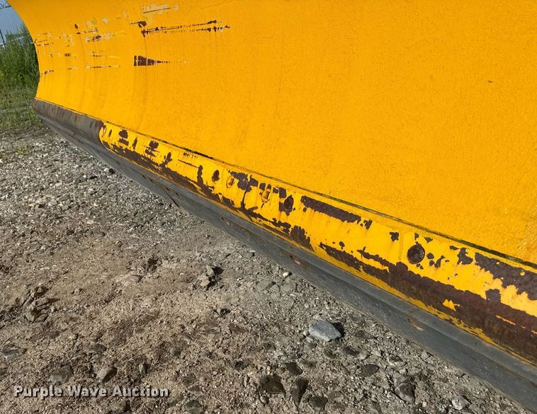 image for item MZ9400 1976 Michigan 280C wheeled dozer