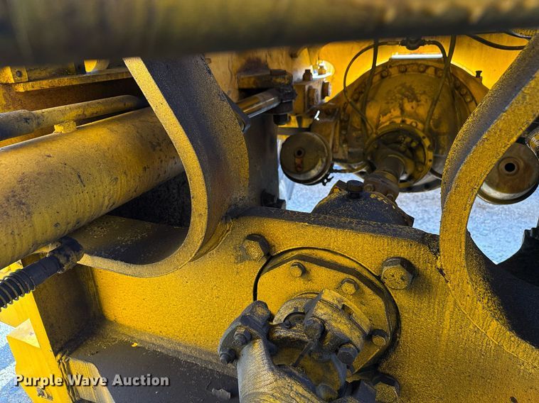 image for item MZ9400 1976 Michigan 280C wheeled dozer