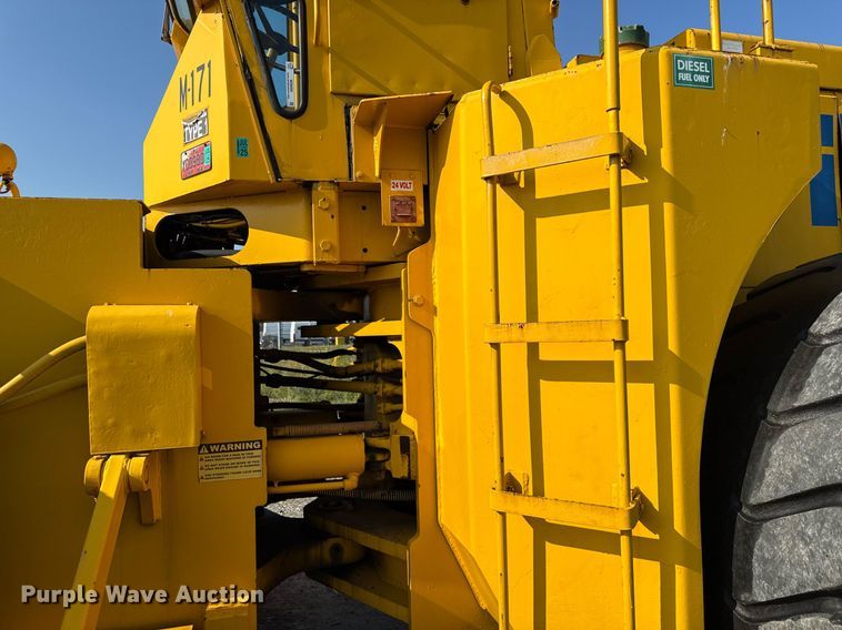 image for item MZ9400 1976 Michigan 280C wheeled dozer