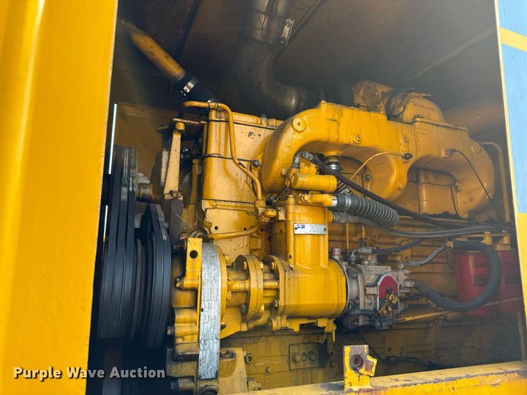 image for item MZ9400 1976 Michigan 280C wheeled dozer