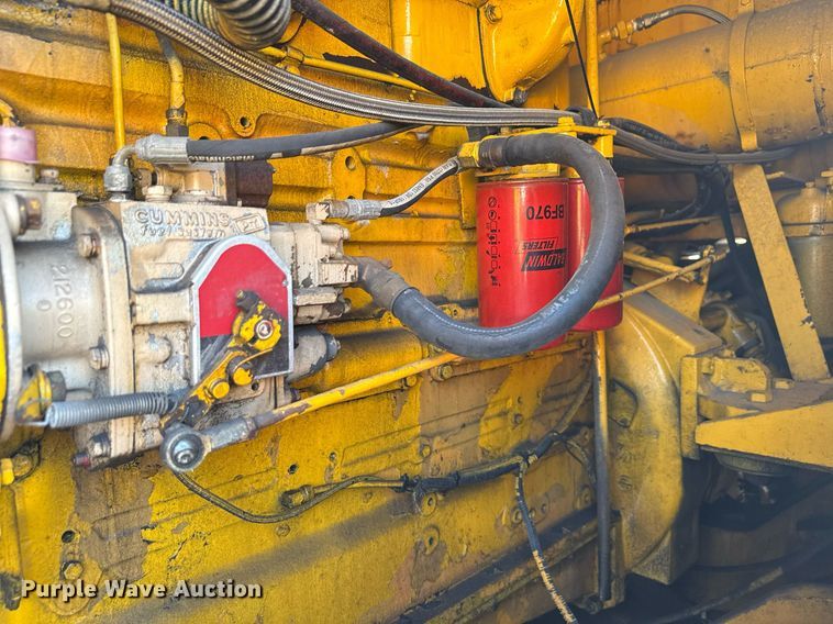 image for item MZ9400 1976 Michigan 280C wheeled dozer