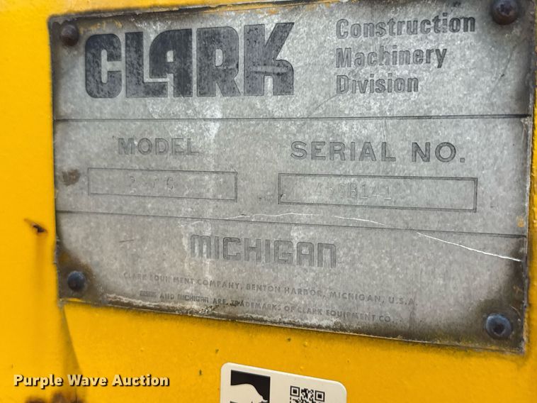 image for item MZ9400 1976 Michigan 280C wheeled dozer