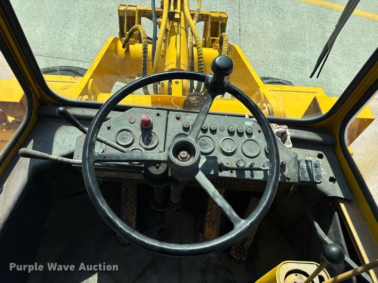 image for item MZ9401 1987 Trojan 1500Z wheel loader