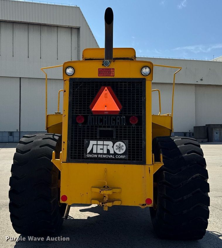 image for item MZ9402 1970 Michigan 175GM-3A wheel loader