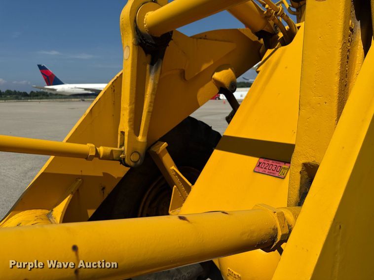 image for item MZ9402 1970 Michigan 175GM-3A wheel loader