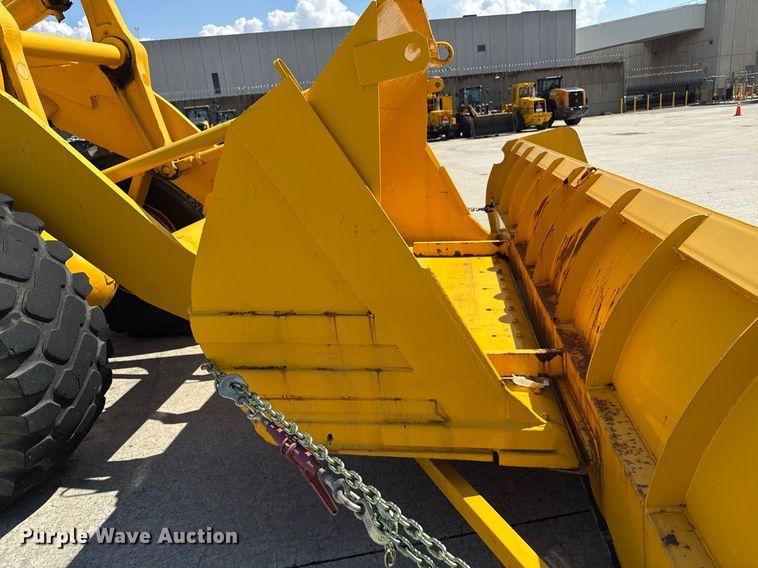 image for item MZ9402 1970 Michigan 175GM-3A wheel loader