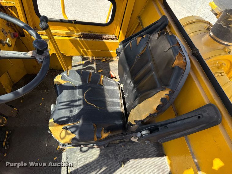 image for item MZ9402 1970 Michigan 175GM-3A wheel loader