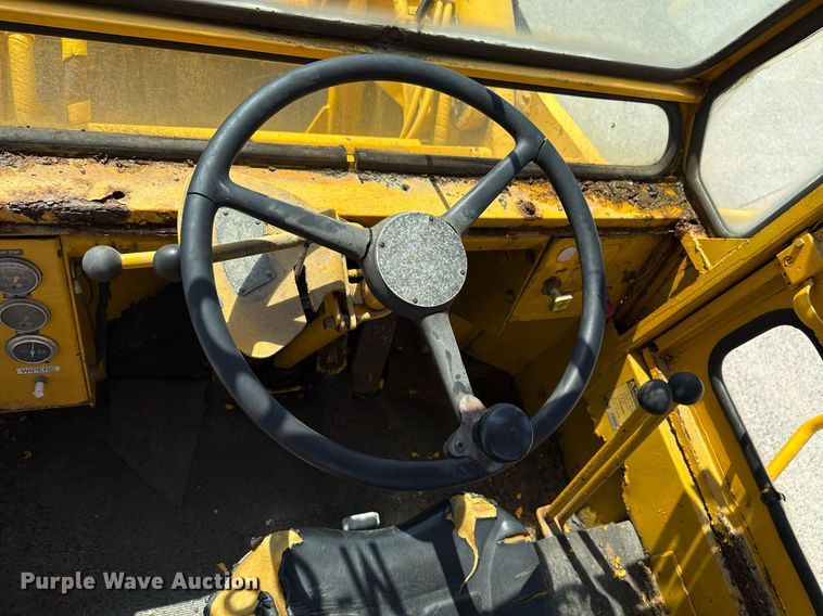 image for item MZ9402 1970 Michigan 175GM-3A wheel loader