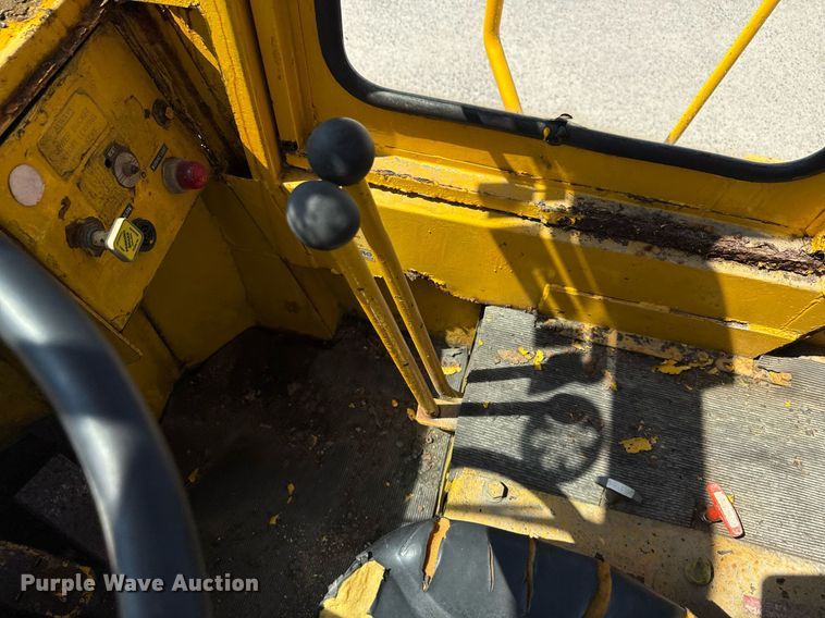 image for item MZ9402 1970 Michigan 175GM-3A wheel loader