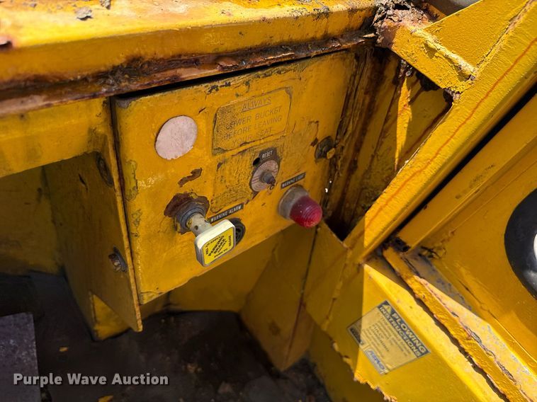 image for item MZ9402 1970 Michigan 175GM-3A wheel loader