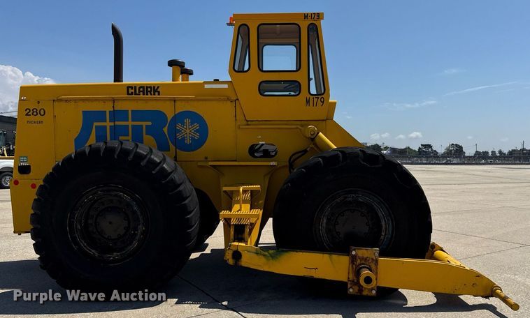 image for item MZ9403 1964 Michigan 280 wheeled dozer