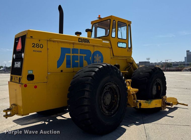 image for item MZ9403 1964 Michigan 280 wheeled dozer