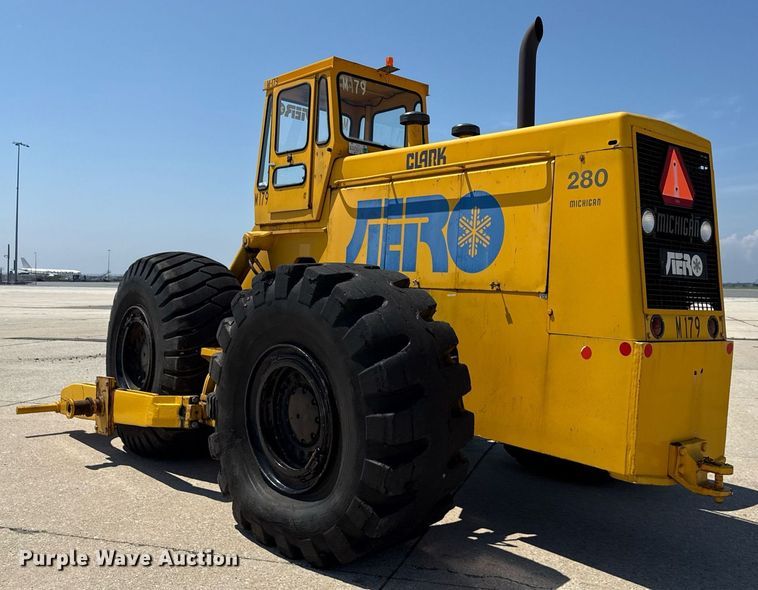 image for item MZ9403 1964 Michigan 280 wheeled dozer