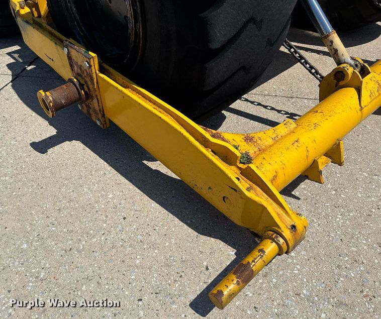 image for item MZ9403 1964 Michigan 280 wheeled dozer