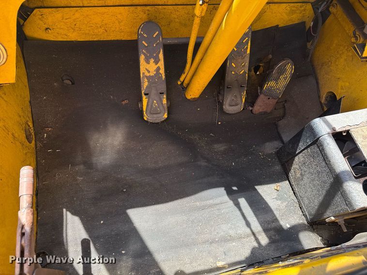 image for item MZ9403 1964 Michigan 280 wheeled dozer