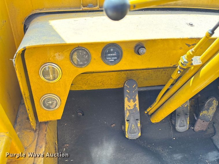 image for item MZ9403 1964 Michigan 280 wheeled dozer