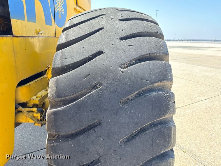 image for item MZ9403 1964 Michigan 280 wheeled dozer