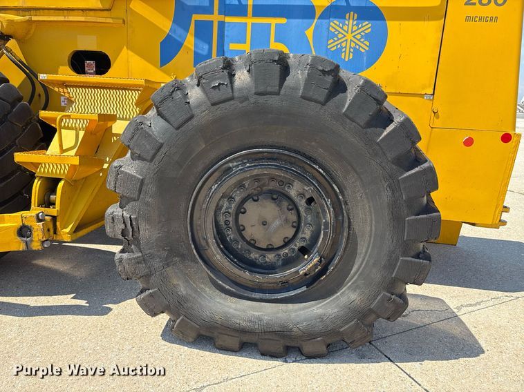 image for item MZ9403 1964 Michigan 280 wheeled dozer