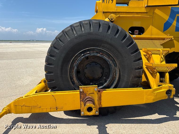 image for item MZ9403 1964 Michigan 280 wheeled dozer