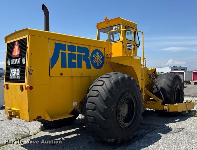 image for item MZ9404 Michigan 280DC3A wheel loader