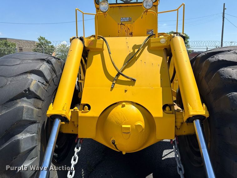 image for item MZ9404 Michigan 280DC3A wheel loader