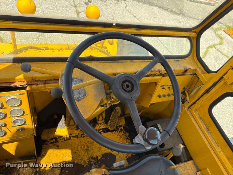 image for item MZ9404 Michigan 280DC3A wheel loader
