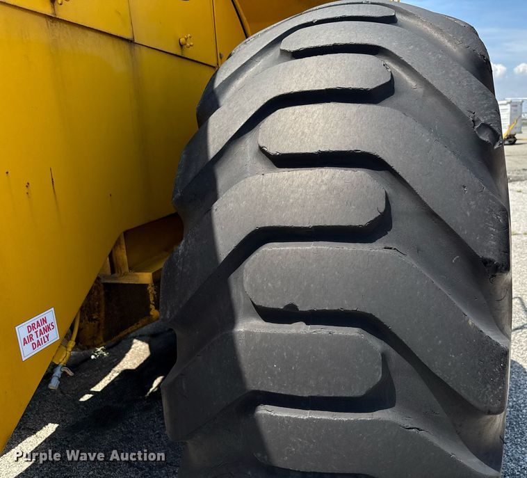image for item MZ9404 Michigan 280DC3A wheel loader