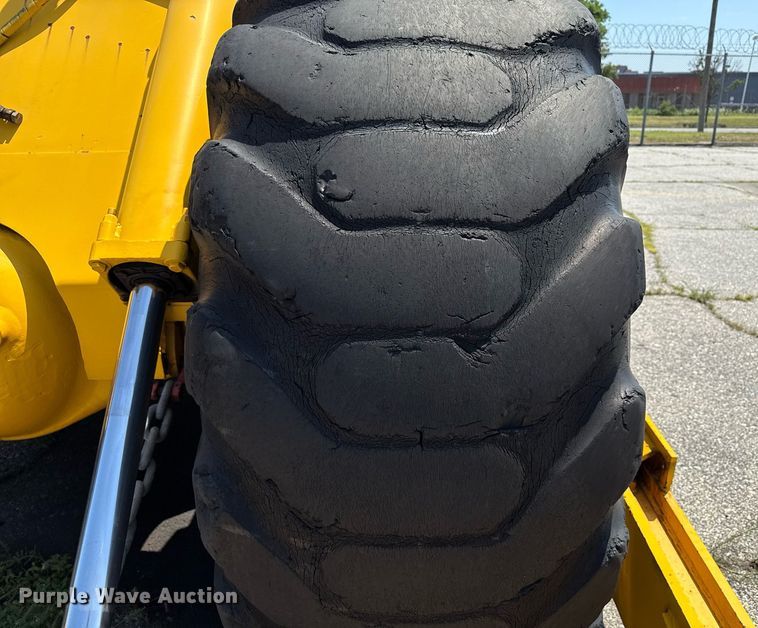 image for item MZ9404 Michigan 280DC3A wheel loader