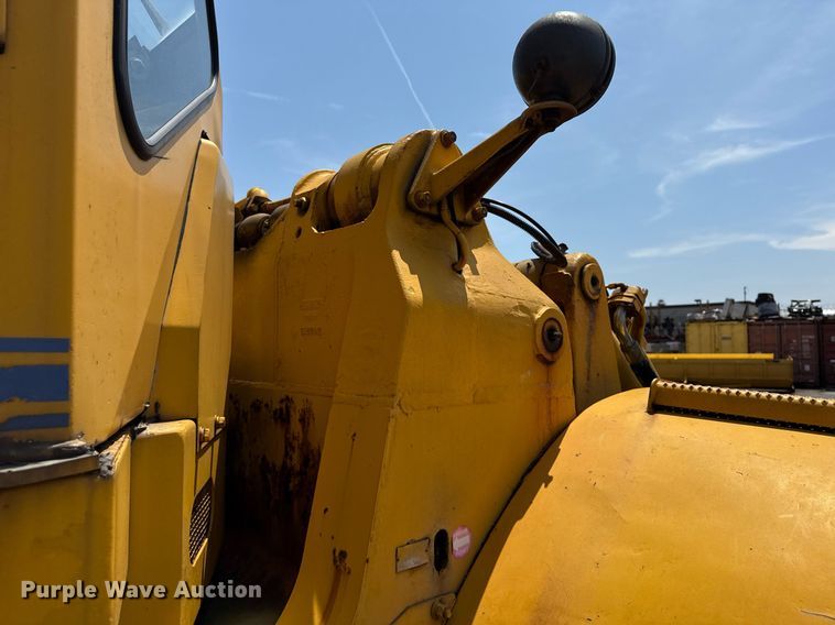 image for item MZ9405 1977 Caterpillar 980B wheel loader