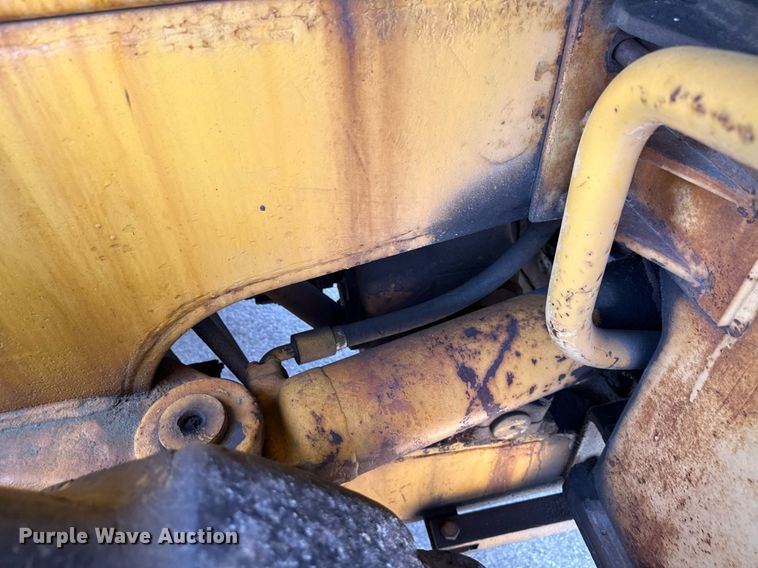 image for item MZ9405 1977 Caterpillar 980B wheel loader