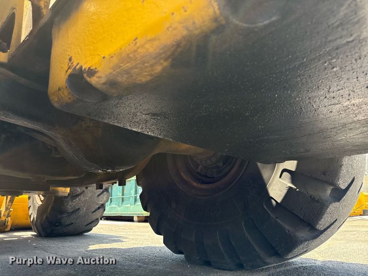 image for item MZ9405 1977 Caterpillar 980B wheel loader