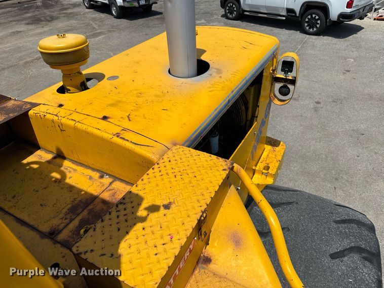 image for item MZ9405 1977 Caterpillar 980B wheel loader