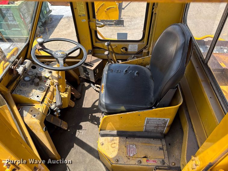 image for item MZ9405 1977 Caterpillar 980B wheel loader