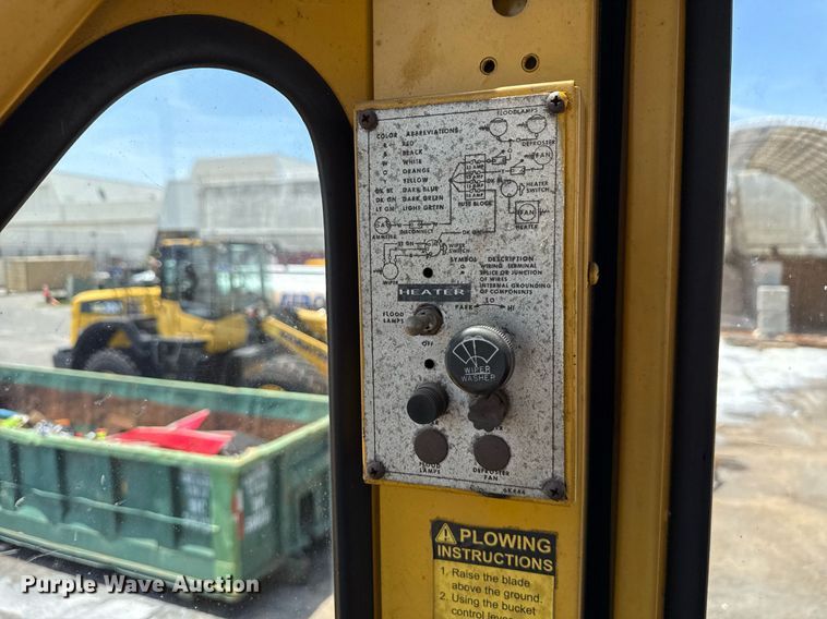 image for item MZ9405 1977 Caterpillar 980B wheel loader