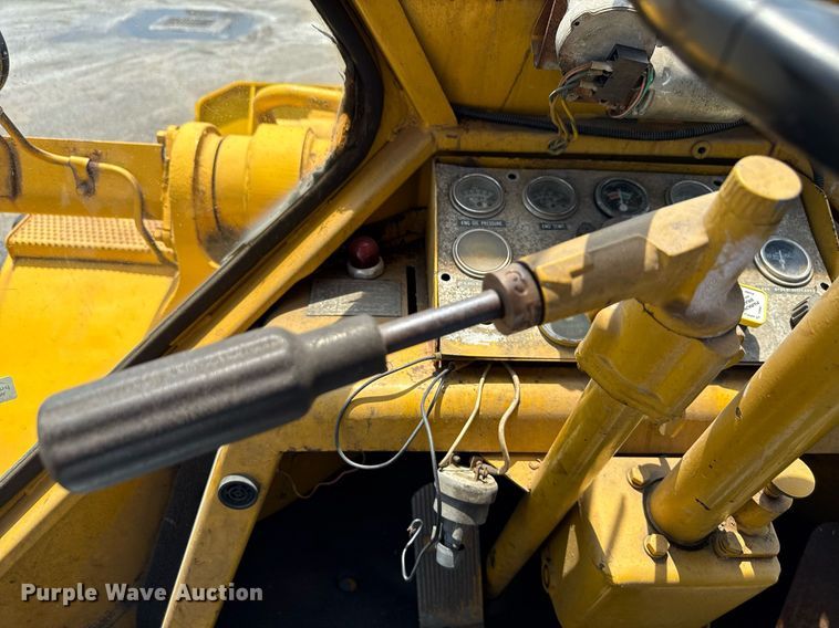 image for item MZ9405 1977 Caterpillar 980B wheel loader