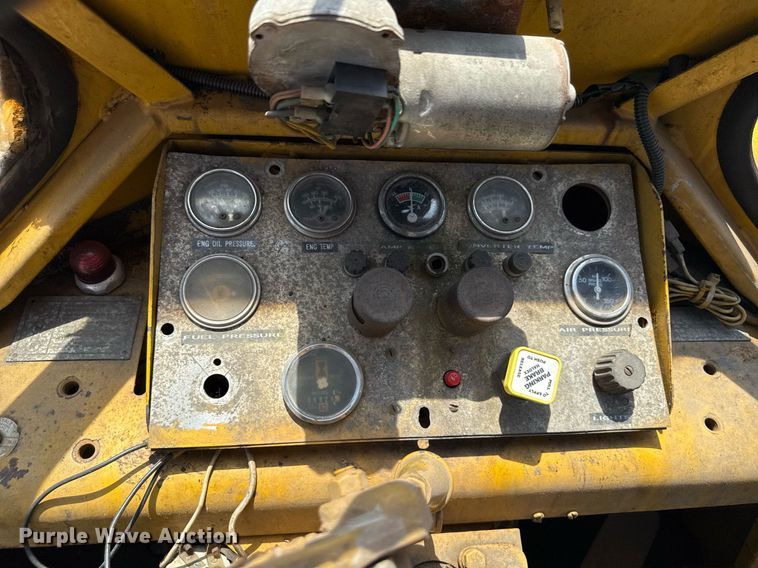 image for item MZ9405 1977 Caterpillar 980B wheel loader