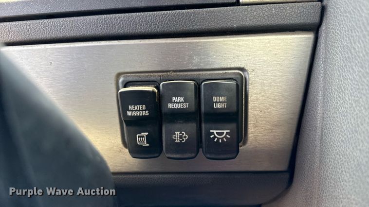 image for item MZ9406 2013 Caterpillar CT660S semi truck