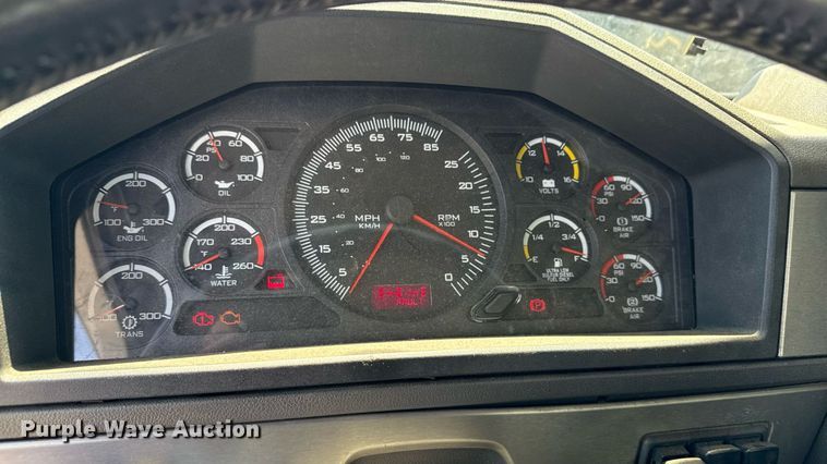 image for item MZ9406 2013 Caterpillar CT660S semi truck