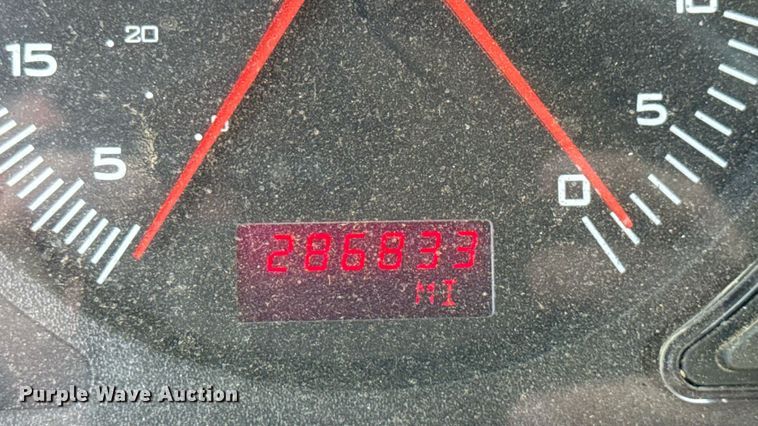 image for item MZ9406 2013 Caterpillar CT660S semi truck